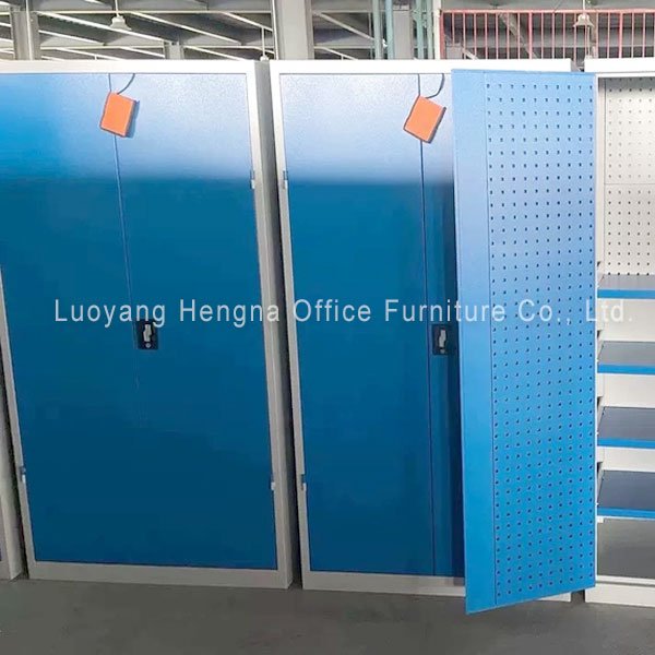 Heavy Duty Tool Cabinet for Machine Shop: Steel or Plastic — Which One Holds Up Better
