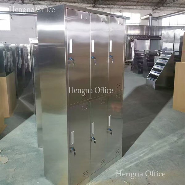 Hospital Locker Requirements: How Infection Control Standards Shape Your Storage Design